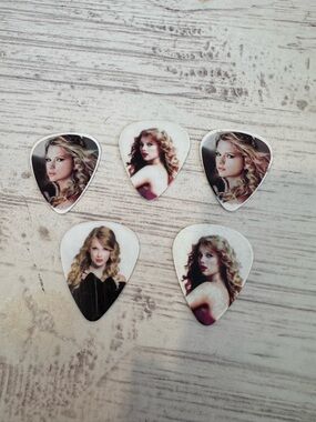 Set of 5 Photo Guitar Picks Taylor Swift